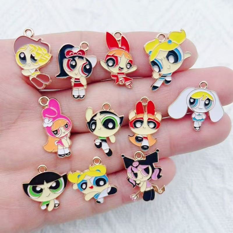 10個入り 合金製オイルドリップ漫画ガールペンダント、DIY - Jewelry Making Party のレビューと価格